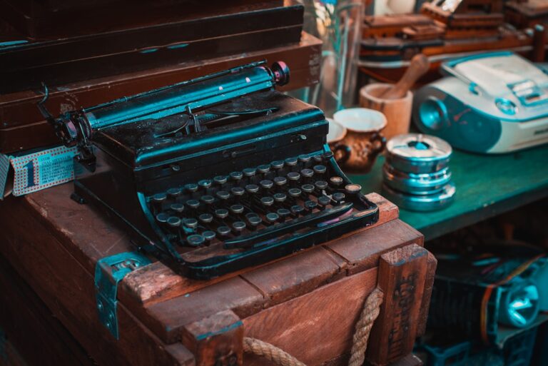 How to Select the Right Writing Instruments for Your Needs